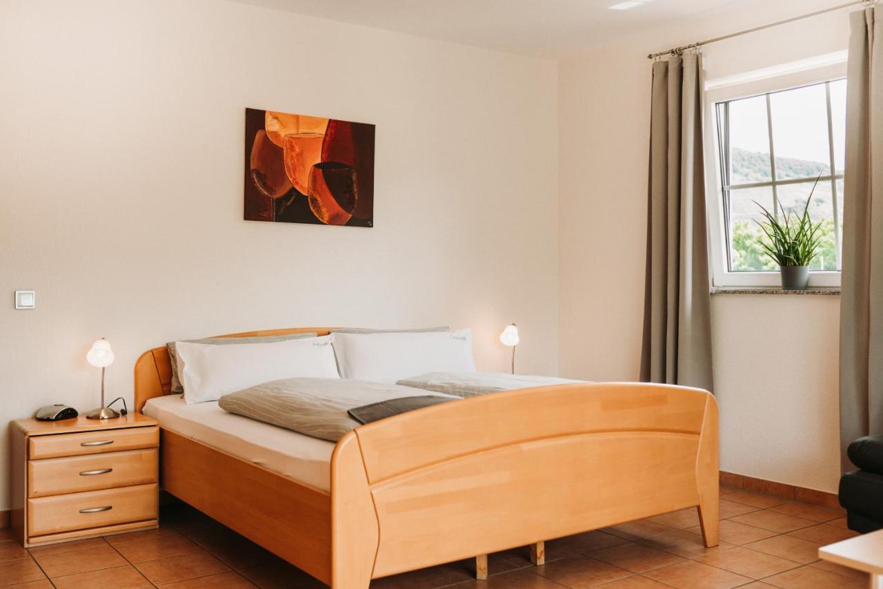 Wein- Und Gaestehaus Schwaab&Sohn Erden エクステリア 写真