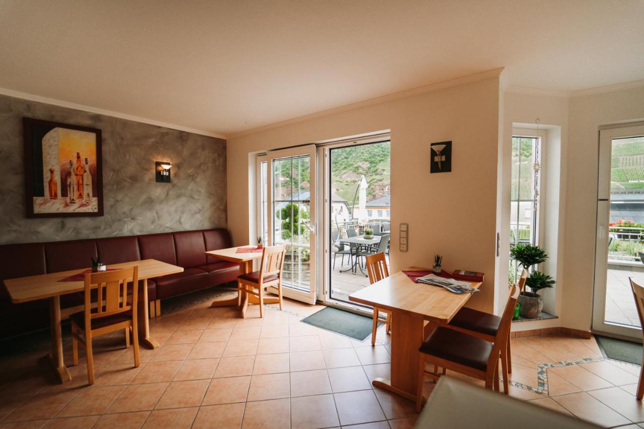 Wein- Und Gaestehaus Schwaab&Sohn Erden エクステリア 写真